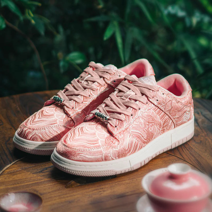 Nihonga inspired Silk Sneakers - Pink